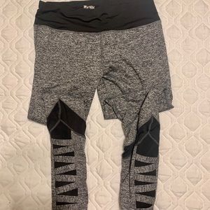 NWOT Thrill Performance Yoga Pants
